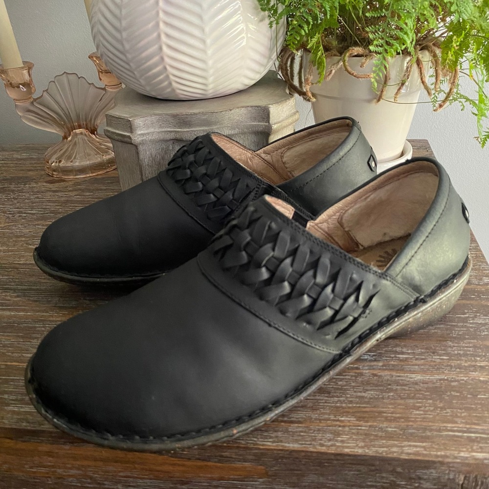 UGG Australia Anila Leather Slip On Clogs Shoes Womens 12 Black